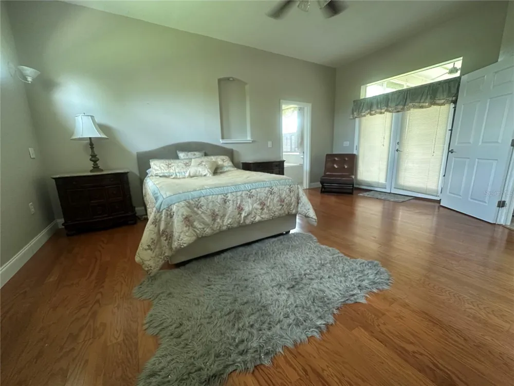 3192 OAKS BEND Bowling Green, FL 33834