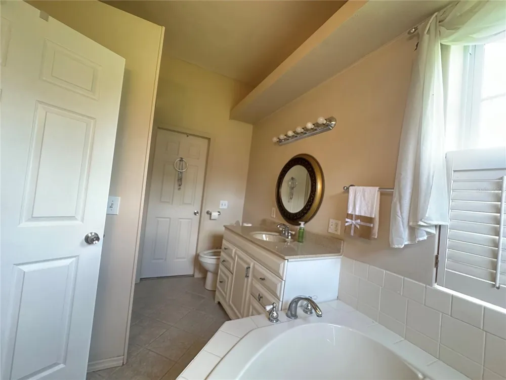 3192 OAKS BEND Bowling Green, FL 33834