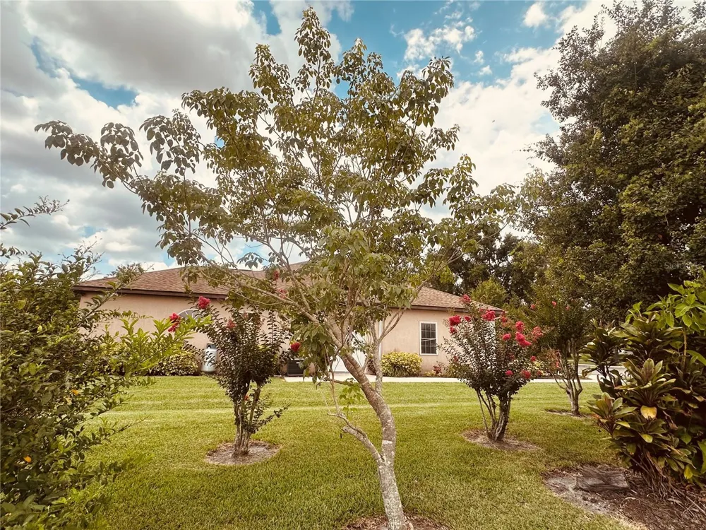 3192 OAKS BEND Bowling Green, FL 33834