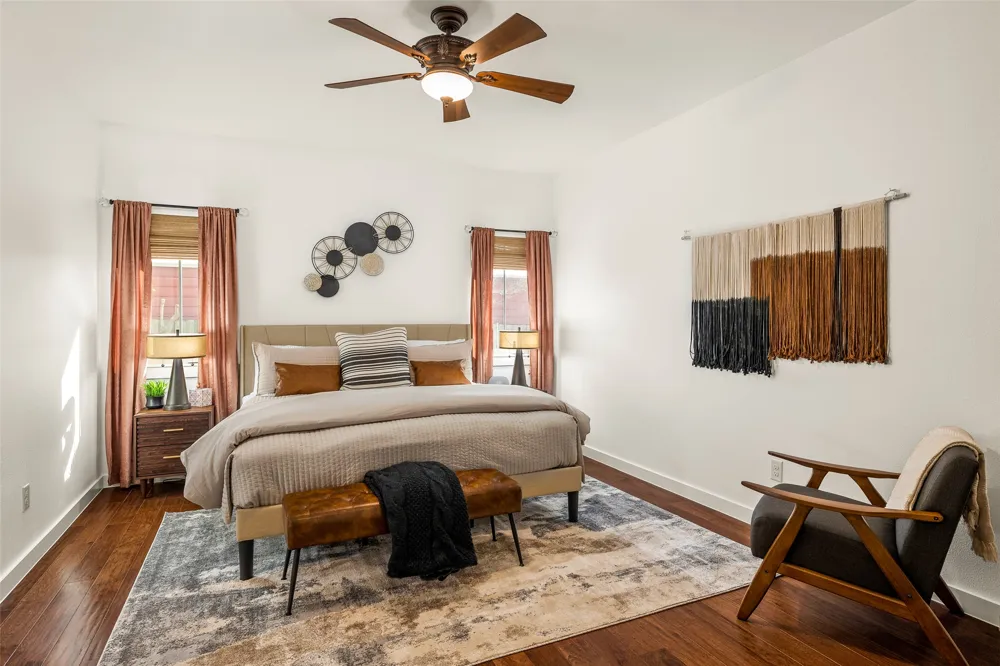 435 Hays Street Dripping Springs, TX 78620