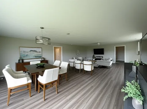 4877 Meadowlark Lane