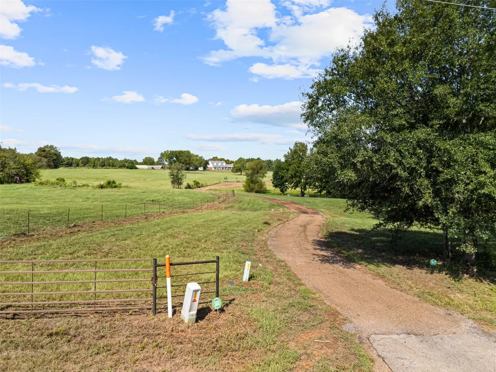 5989 HWY. 259 Diana, TX 75640