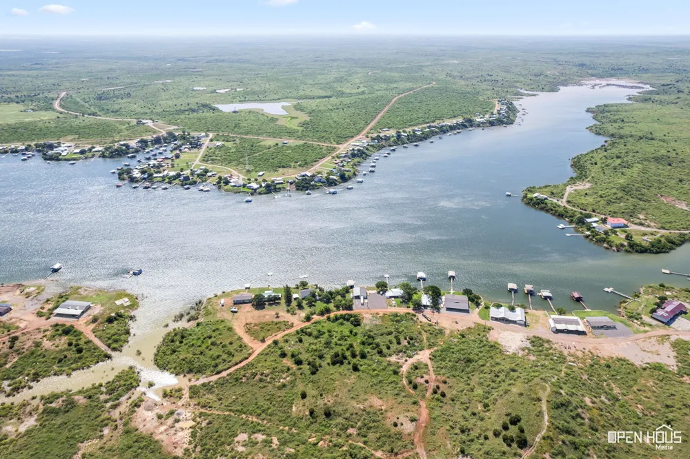 894 W Moonshine Road Seymour, TX 76380