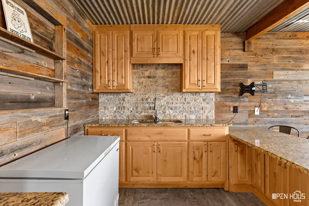 894 W Moonshine Road Seymour, TX 76380