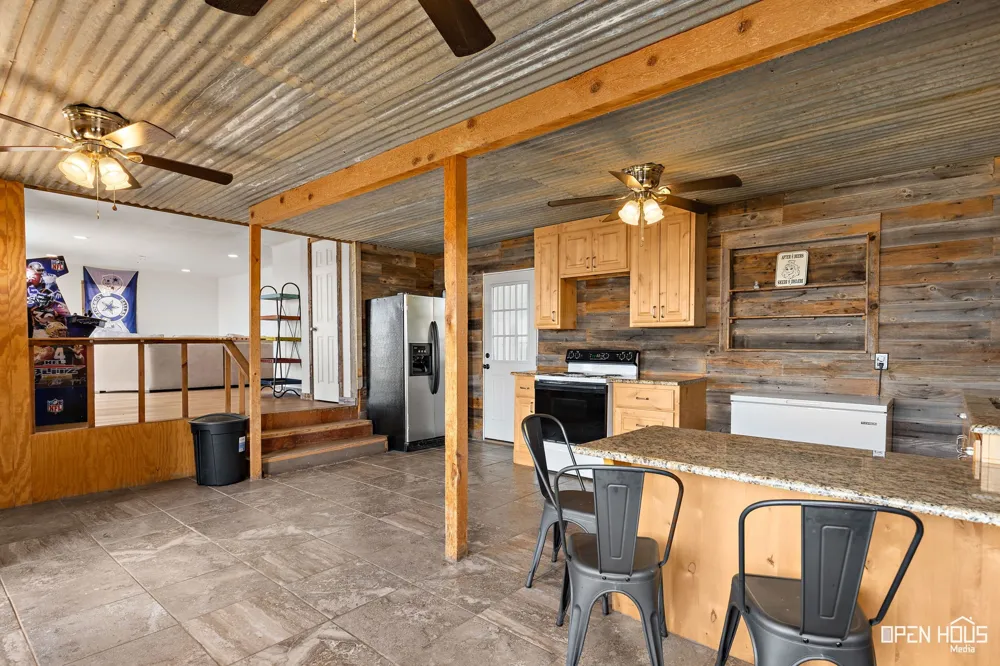 894 W Moonshine Road Seymour, TX 76380