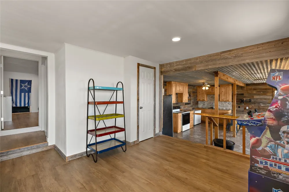 894 W Moonshine Road Seymour, TX 76380