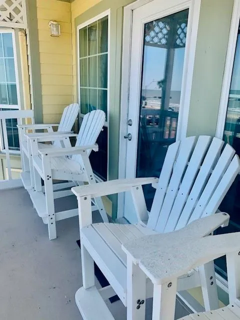 6300 Seawall Boulevard #8303 Galveston, TX 77551