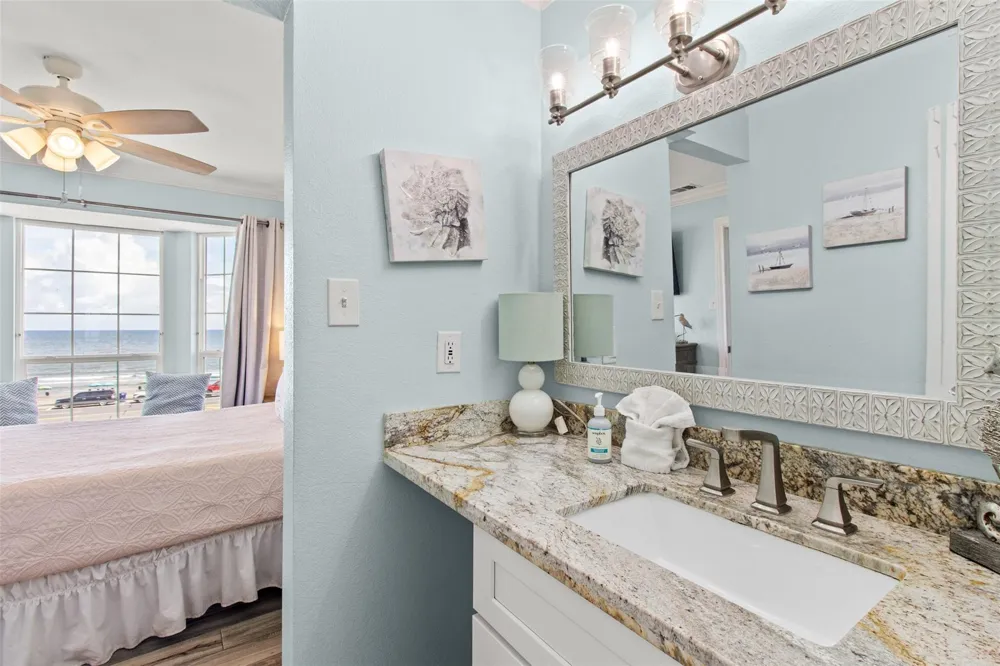 6300 Seawall Boulevard #8303 Galveston, TX 77551