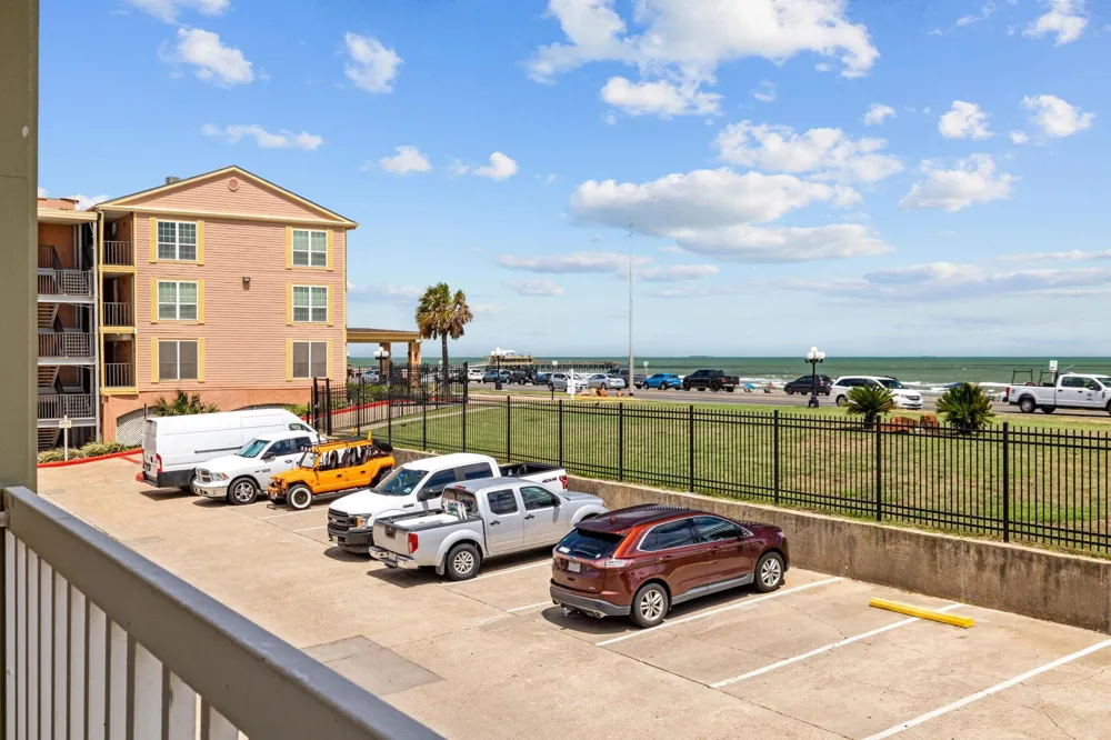 6300 Seawall Boulevard #8303 Galveston, TX 77551