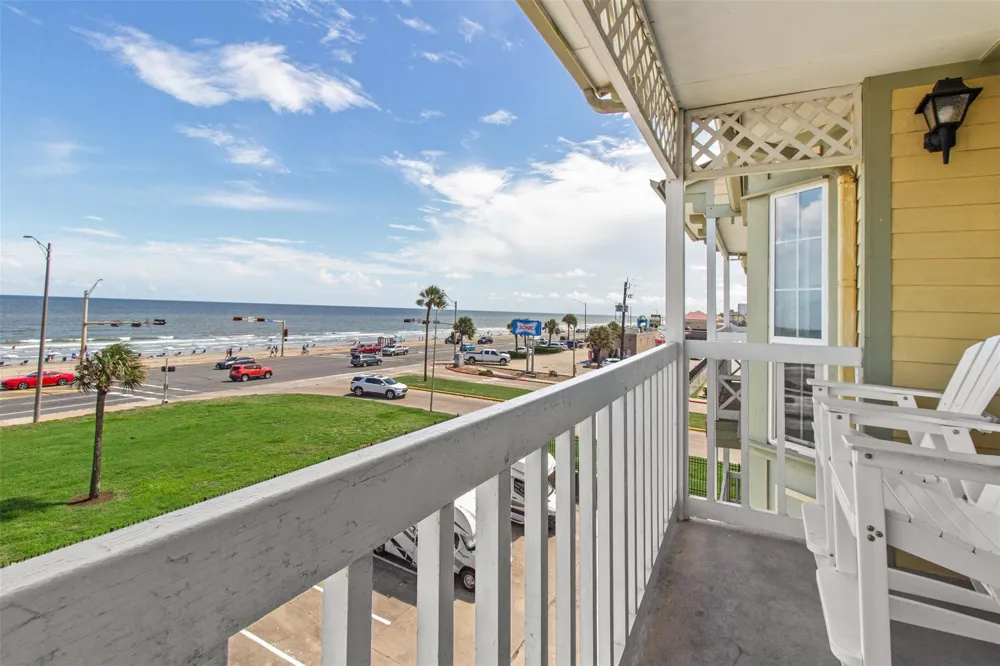 6300 Seawall Boulevard #8303 Galveston, TX 77551