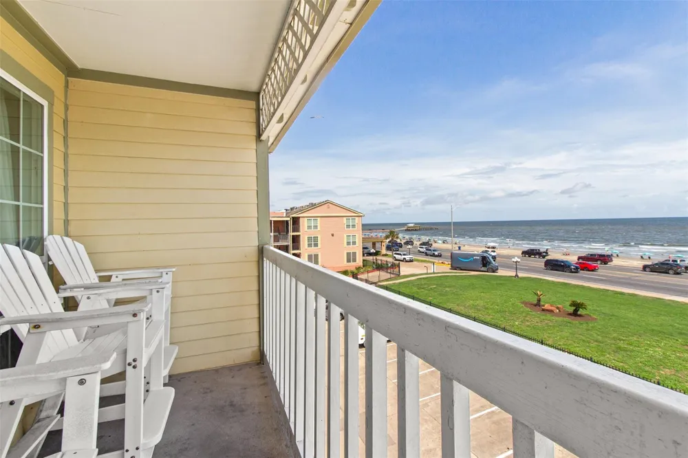 6300 Seawall Boulevard #8303 Galveston, TX 77551