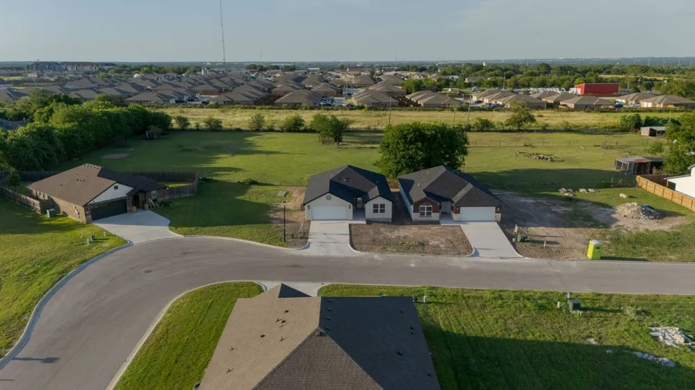 2115 Blackhawk Loop Belton, TX 76513