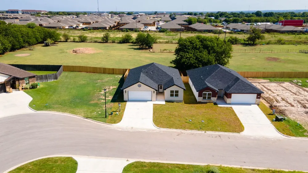 2115 Blackhawk Loop Belton, TX 76513