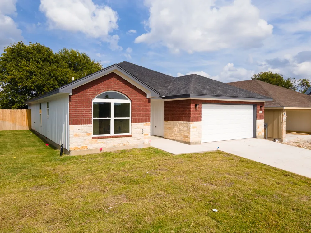 2119 Blackhawk Loop Belton, TX 76513
