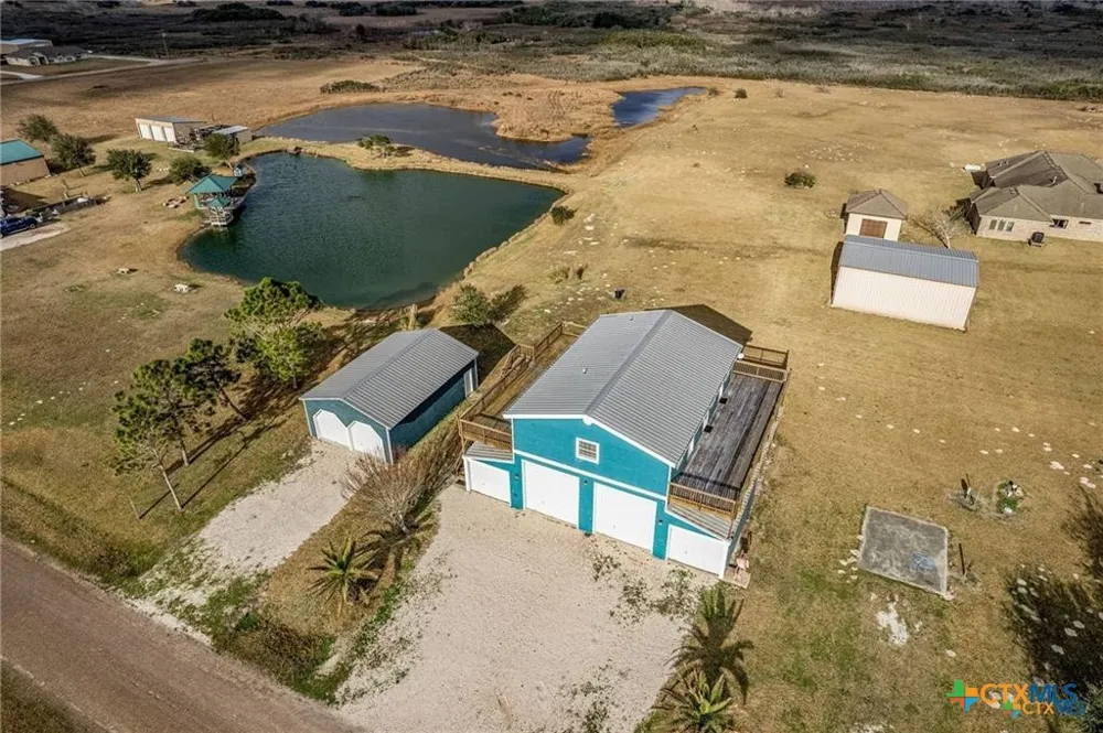 19 Dewberry Lane Seadrift, TX 77983