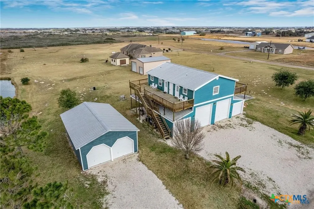 19 Dewberry Lane Seadrift, TX 77983