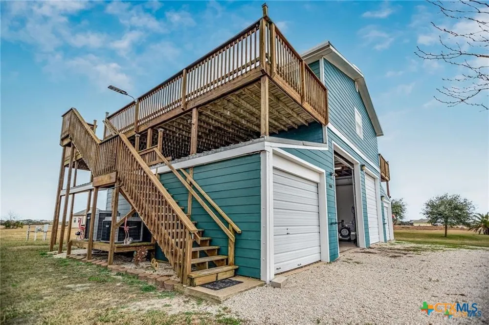 19 Dewberry Lane Seadrift, TX 77983