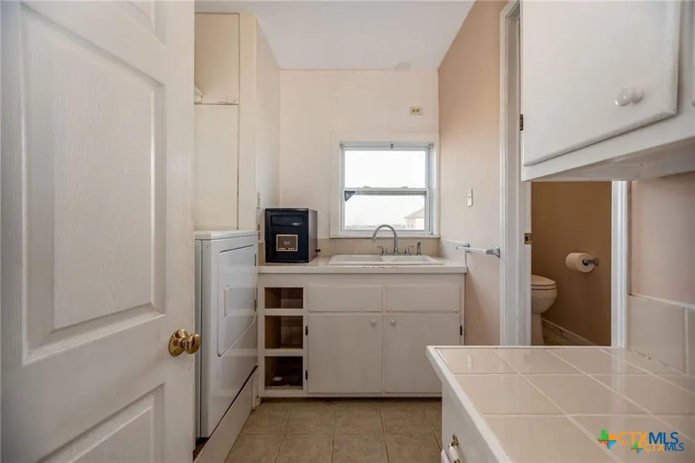 19 Dewberry Lane Seadrift, TX 77983