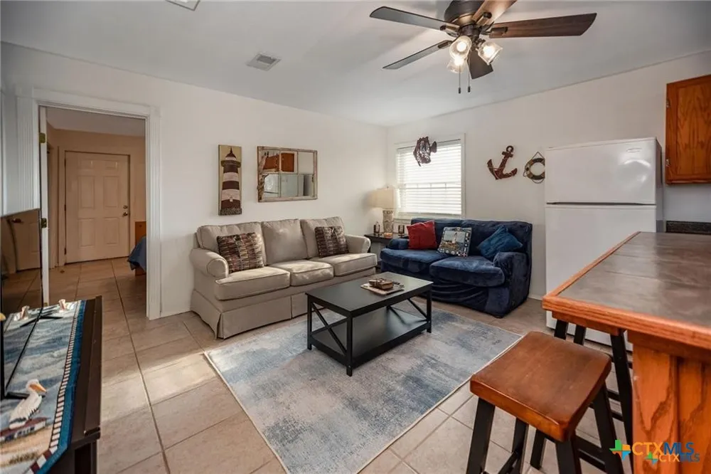 19 Dewberry Lane Seadrift, TX 77983