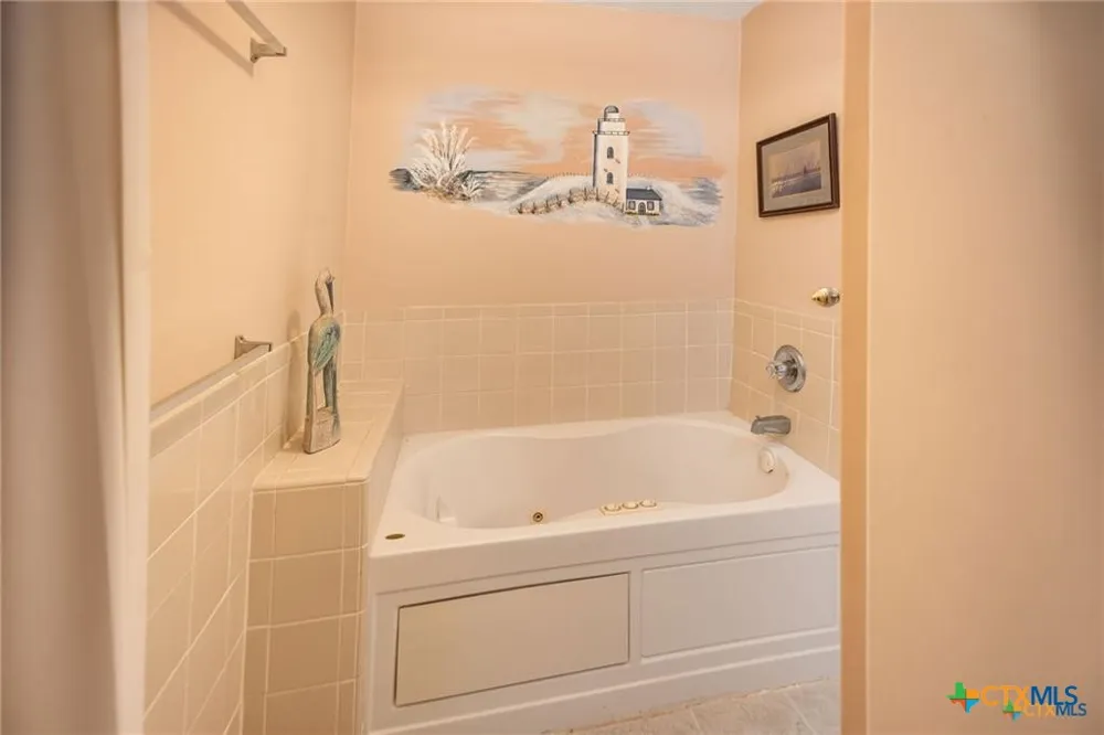 19 Dewberry Lane Seadrift, TX 77983