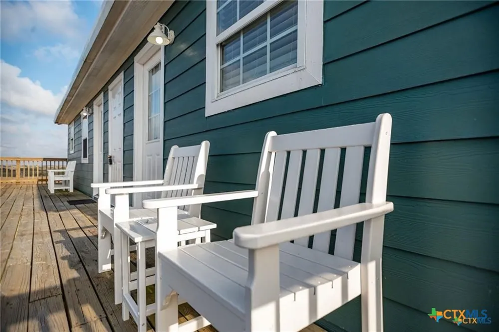 19 Dewberry Lane Seadrift, TX 77983