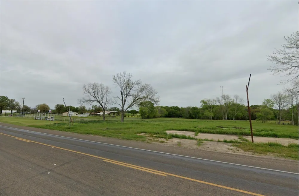 700 May Street Madisonville, TX 77864