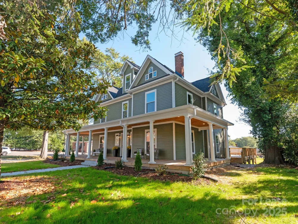 402 S Chester Street Gastonia, NC 28052