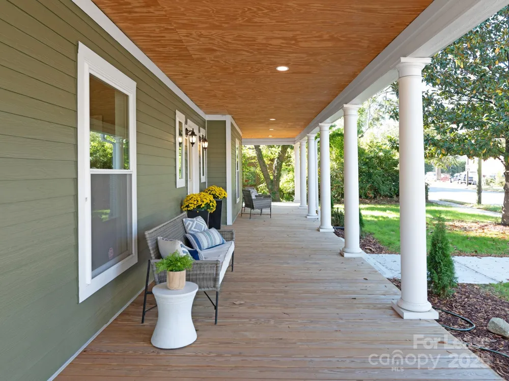 402 S Chester Street Gastonia, NC 28052
