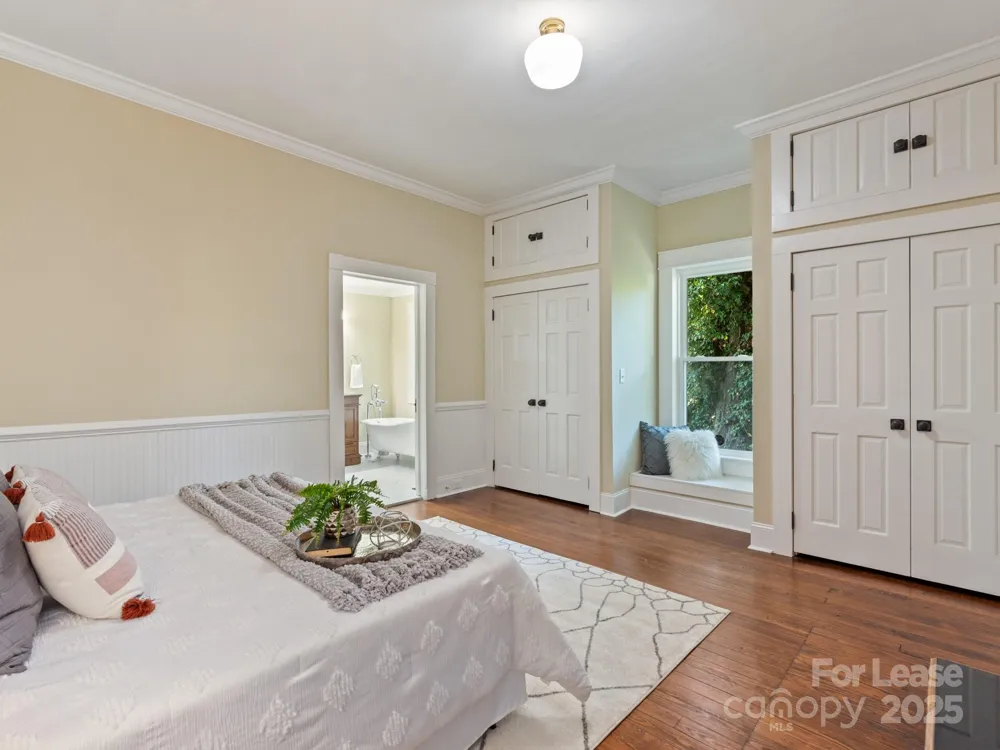 402 S Chester Street Gastonia, NC 28052