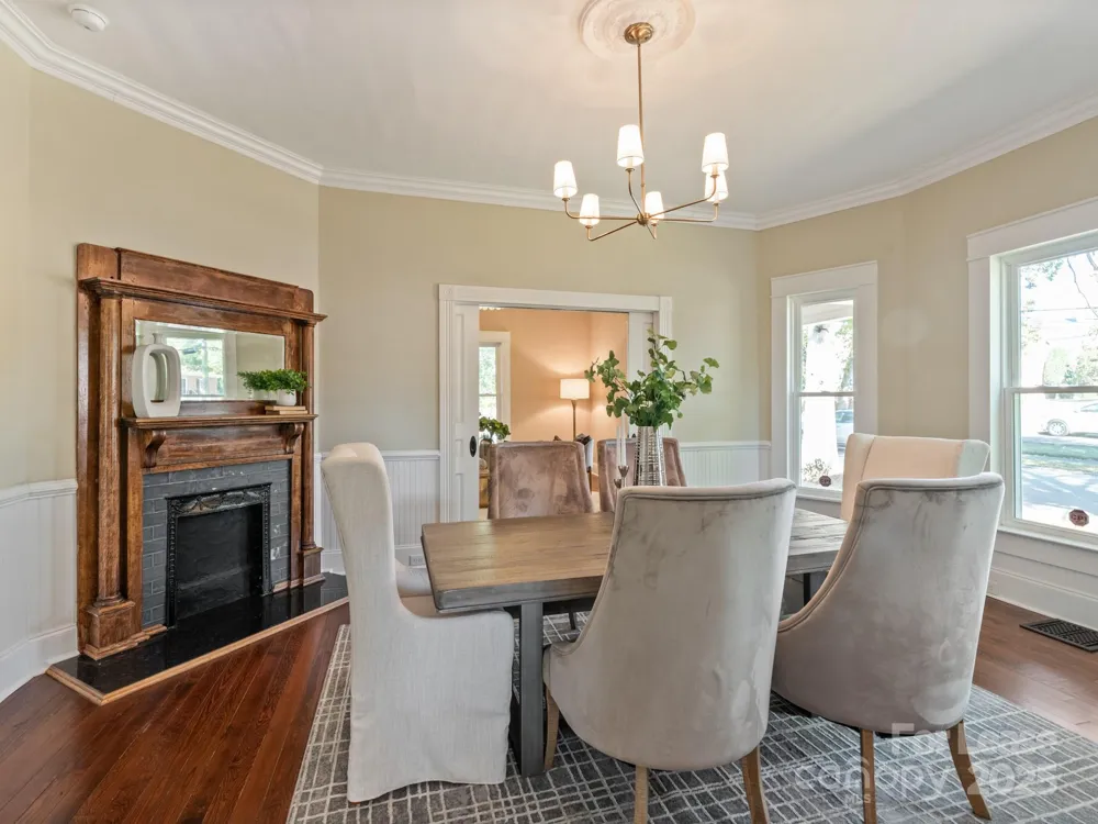 402 S Chester Street Gastonia, NC 28052