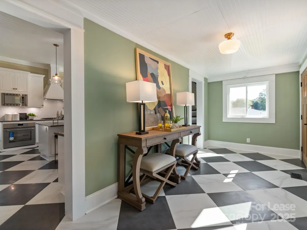402 S Chester Street Gastonia, NC 28052