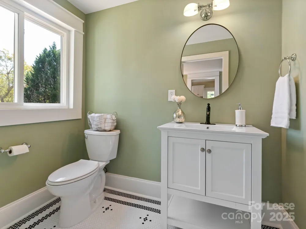 402 S Chester Street Gastonia, NC 28052