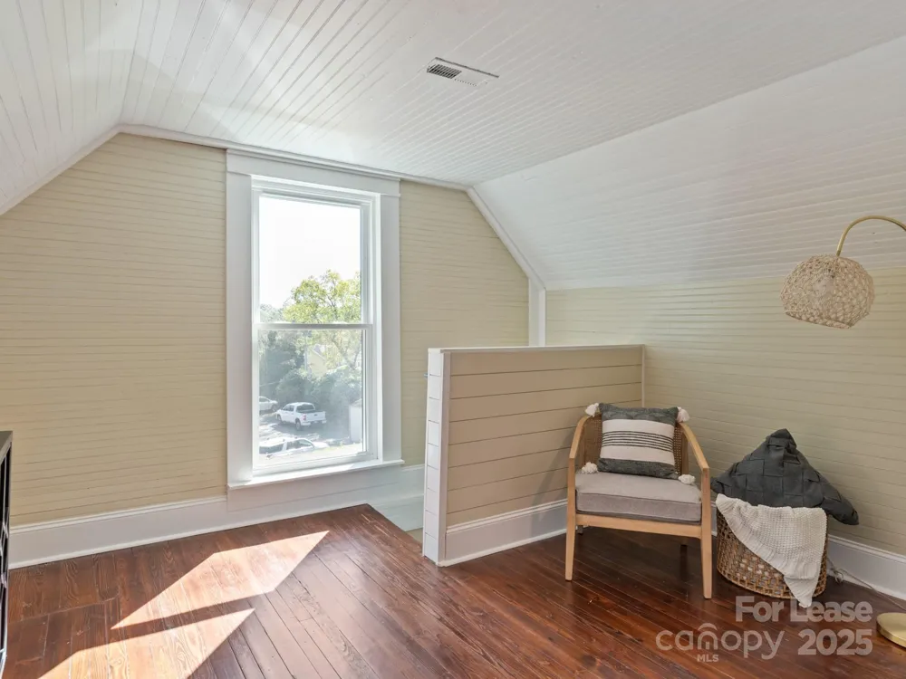 402 S Chester Street Gastonia, NC 28052