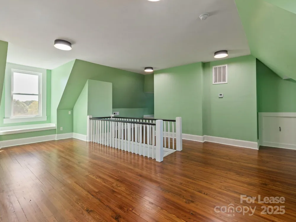402 S Chester Street Gastonia, NC 28052
