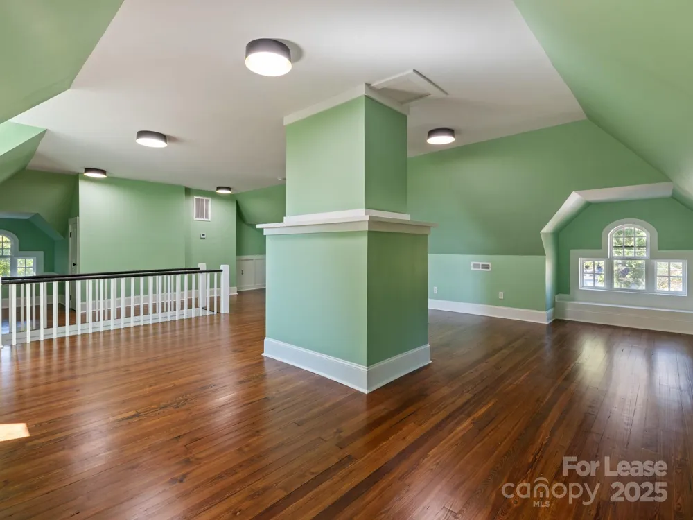 402 S Chester Street Gastonia, NC 28052