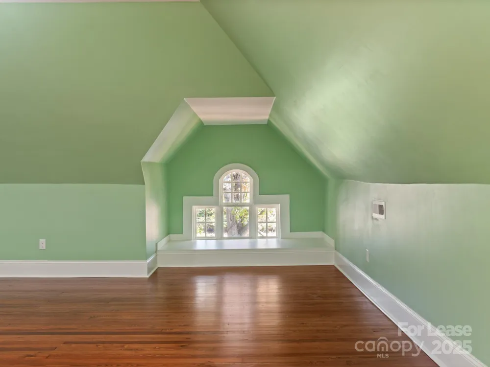 402 S Chester Street Gastonia, NC 28052