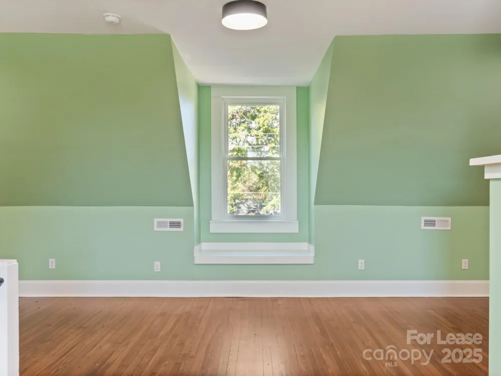 402 S Chester Street Gastonia, NC 28052