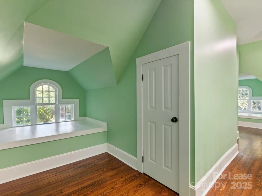 402 S Chester Street Gastonia, NC 28052
