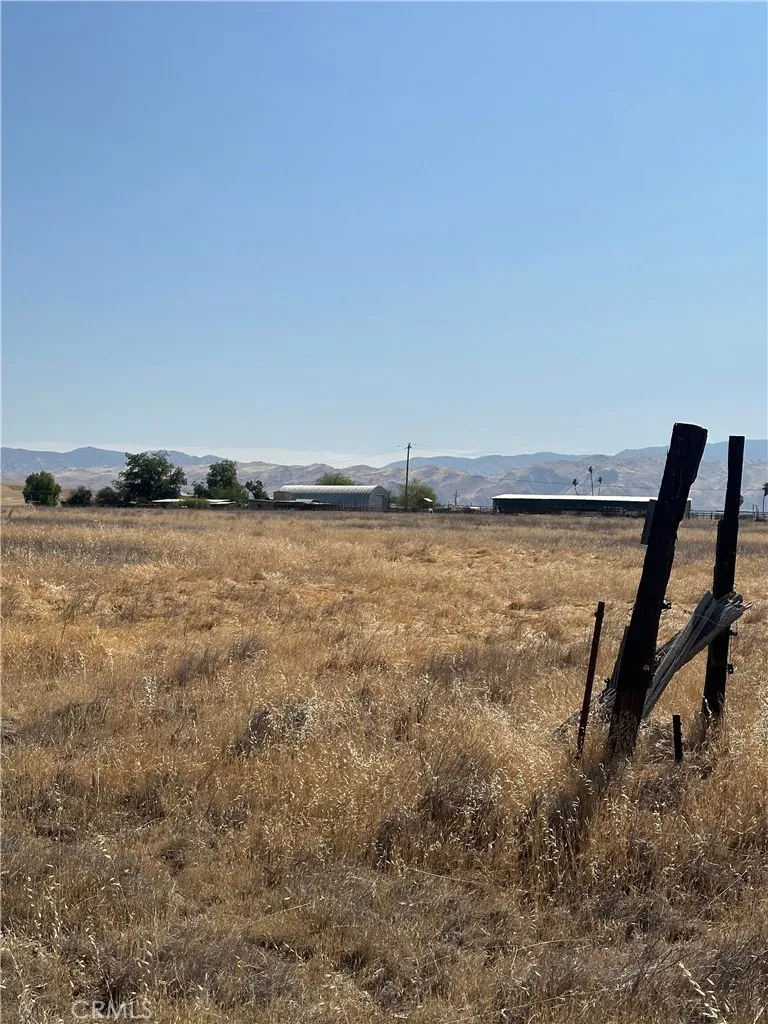 Cosmo Street Bakersfield, CA 93306
