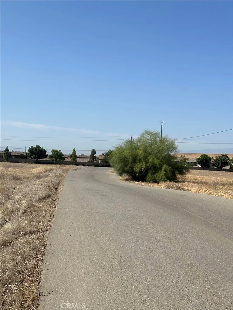 Cosmo Street Bakersfield, CA 93306