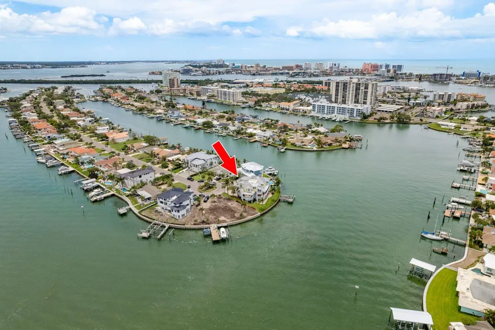 442 MIDWAY ISLAND Clearwater Beach, FL 33767