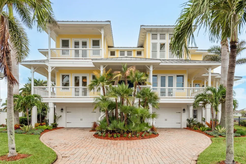 442 MIDWAY ISLAND Clearwater Beach, FL 33767