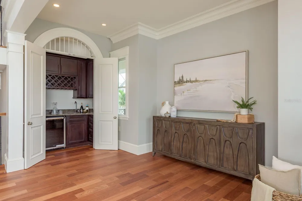 442 MIDWAY ISLAND Clearwater Beach, FL 33767