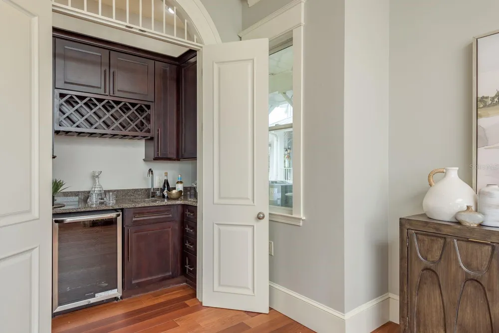 442 MIDWAY ISLAND Clearwater Beach, FL 33767