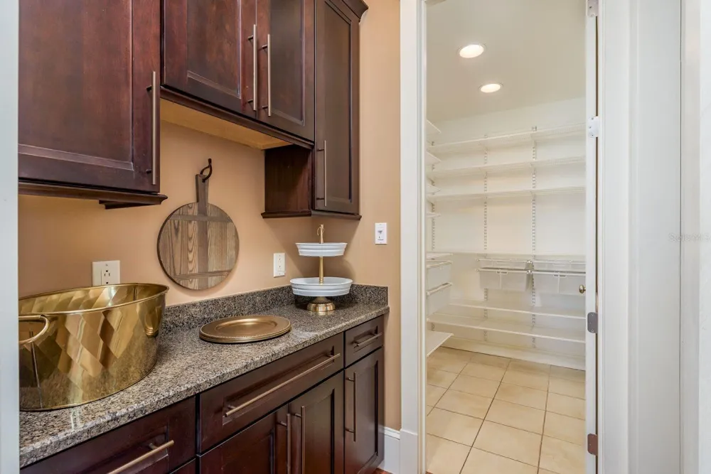 442 MIDWAY ISLAND Clearwater Beach, FL 33767