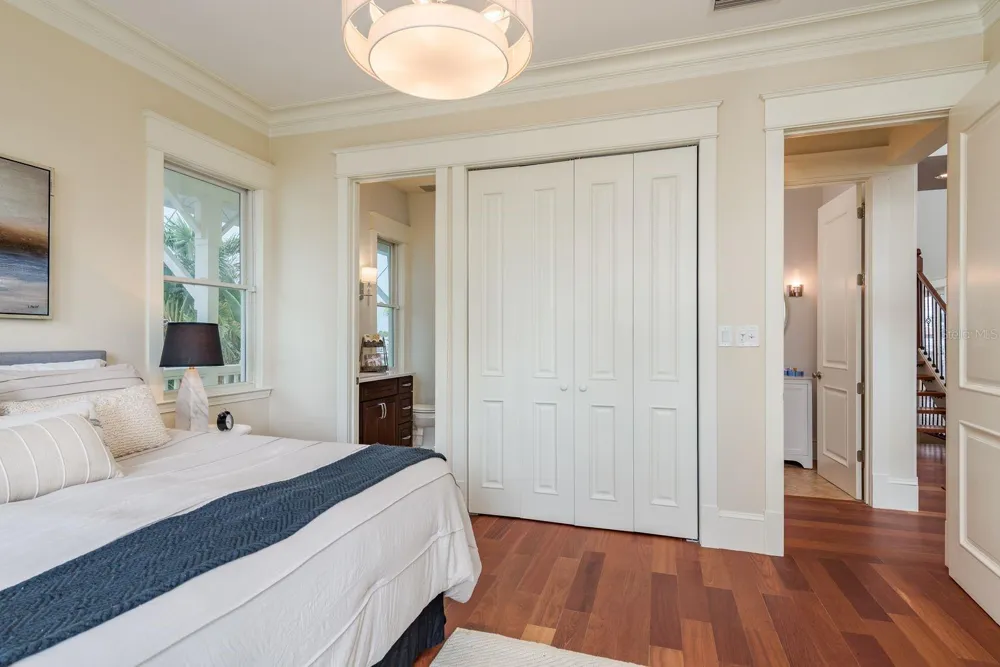 442 MIDWAY ISLAND Clearwater Beach, FL 33767