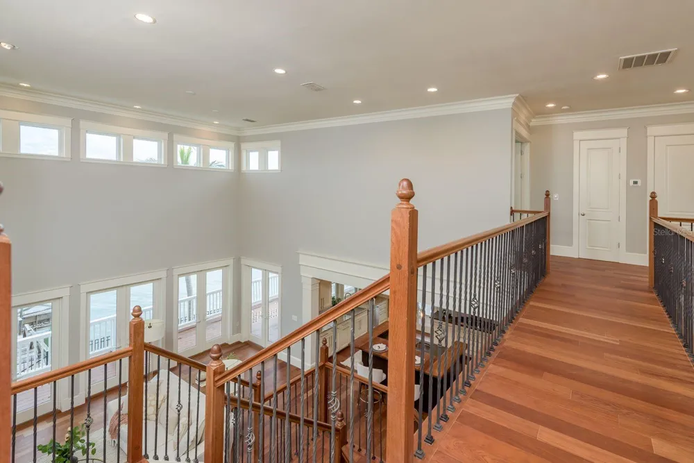 442 MIDWAY ISLAND Clearwater Beach, FL 33767