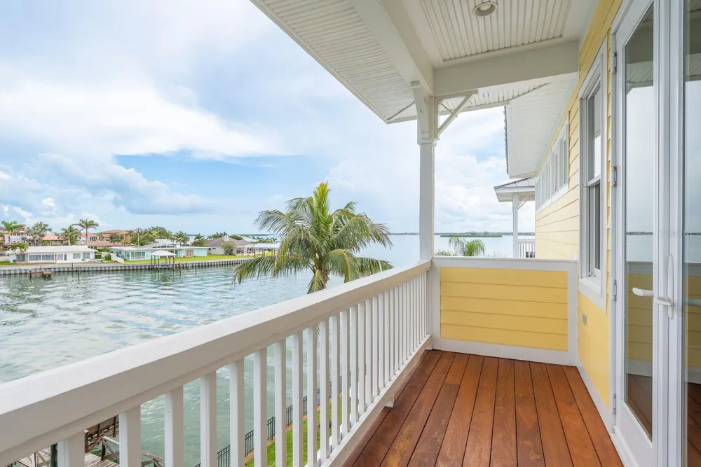 442 MIDWAY ISLAND Clearwater Beach, FL 33767