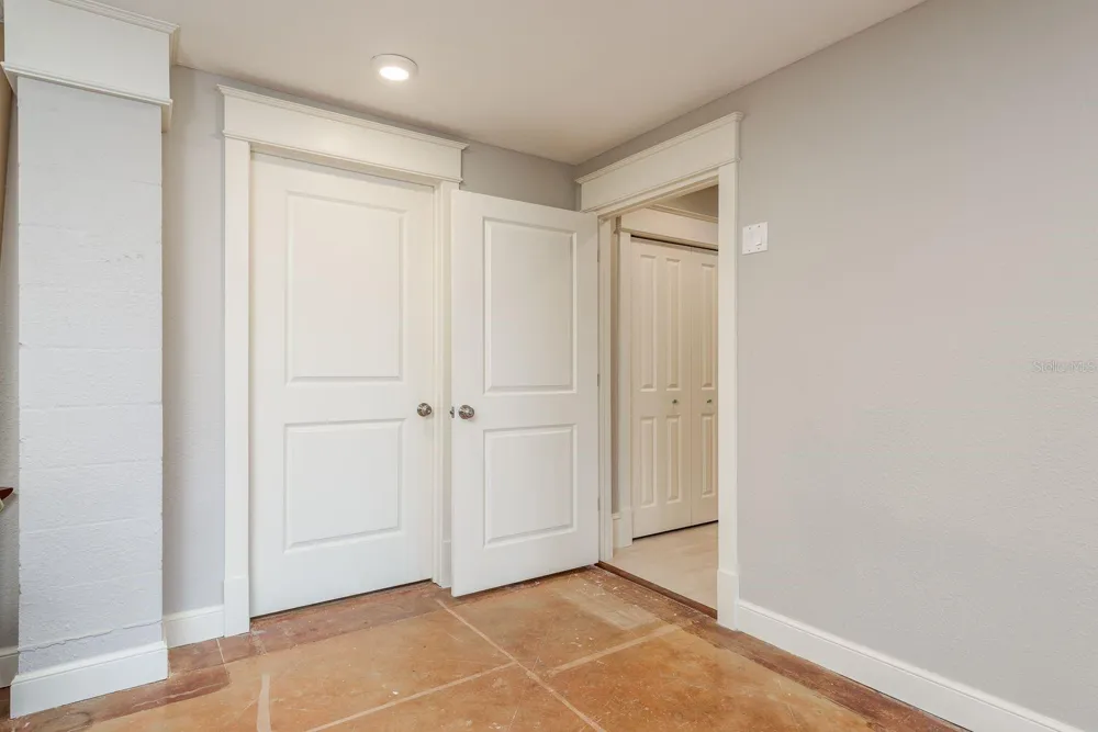 442 MIDWAY ISLAND Clearwater Beach, FL 33767