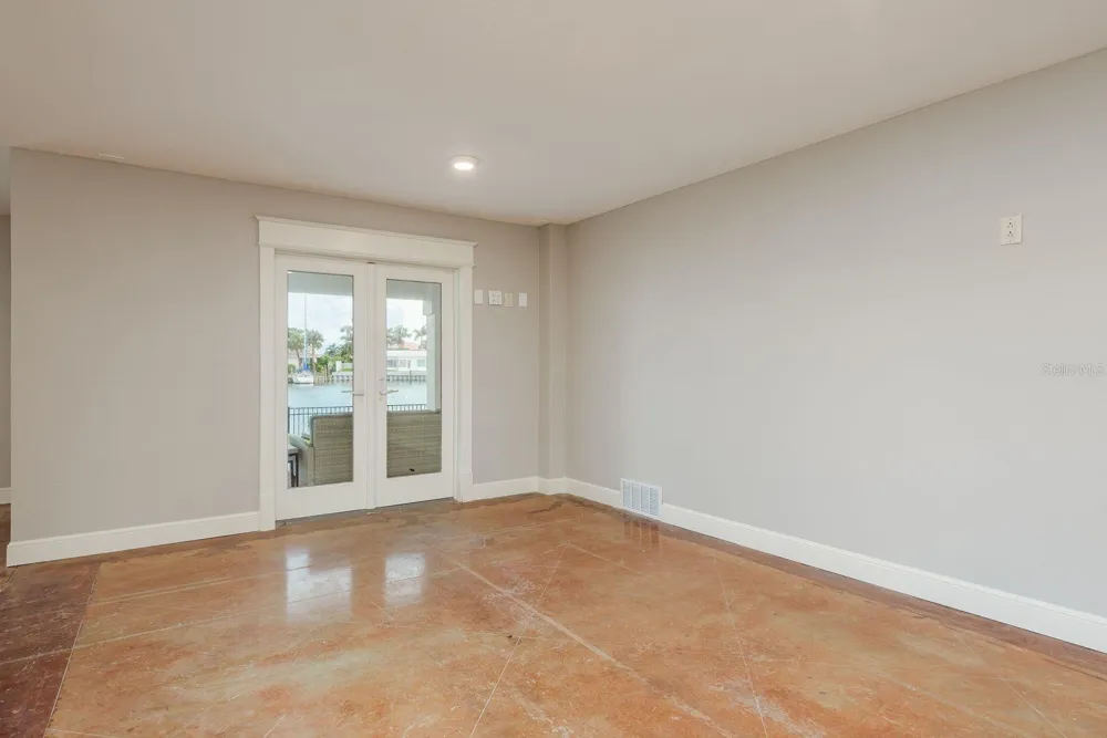 442 MIDWAY ISLAND Clearwater Beach, FL 33767